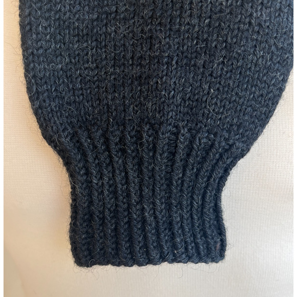 Haus Norway Handknitted 100% Virgin Wool Sweater Charcoal Gray/Black Red sz M - Picture 4 of 5